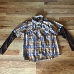 plain out trsyt shirt